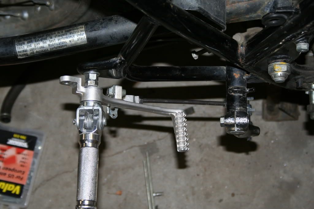 CB550 rearset